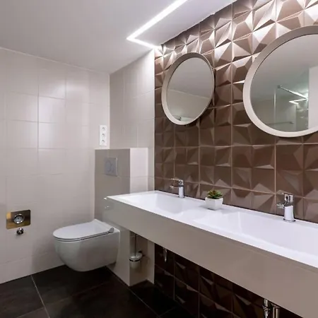 Premium By Hi5-king Street's Luxury Boedapest